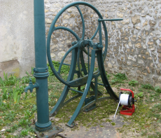 Atlas, cartes, synthèses hydrogéologiques